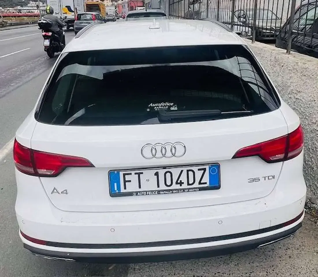 Usata Audi A4 S-Line 150 CV (110 kW) 2018 Bianco Station wagon