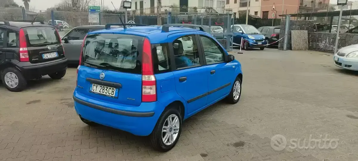 Usata Fiat Panda Emotion 69 CV (50 kW) 2006 Blu Utilitaria