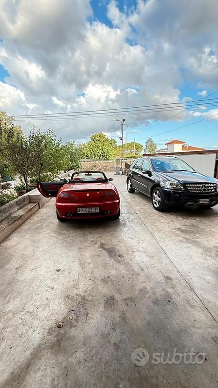Usata MG F 145 CV (106 kW) 1997 Rosso Cabrio