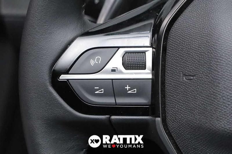 Usata Peugeot 208 Allure 110 CV (80 kW) 2025 Grigio Utilitaria