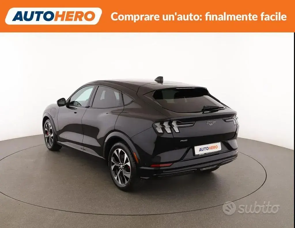 Usata Ford Mustang Mach-E 124 kW (169 CV) 2022 Nero SUV