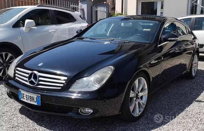 Usata Mercedes CLS320 224 CV (164 kW) 2007 Nero metallizzato Berlina