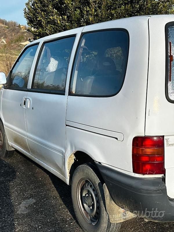 Usata Nissan Serena 75 CV (55 kW) 1996 Bianco Monovolume