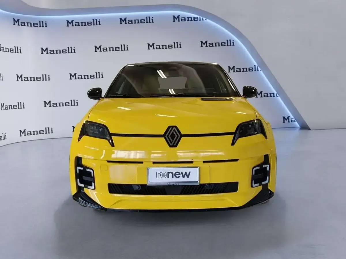 Usata Renault R5 Iconic 89 kW (122 CV) 2026 Giallo Utilitaria