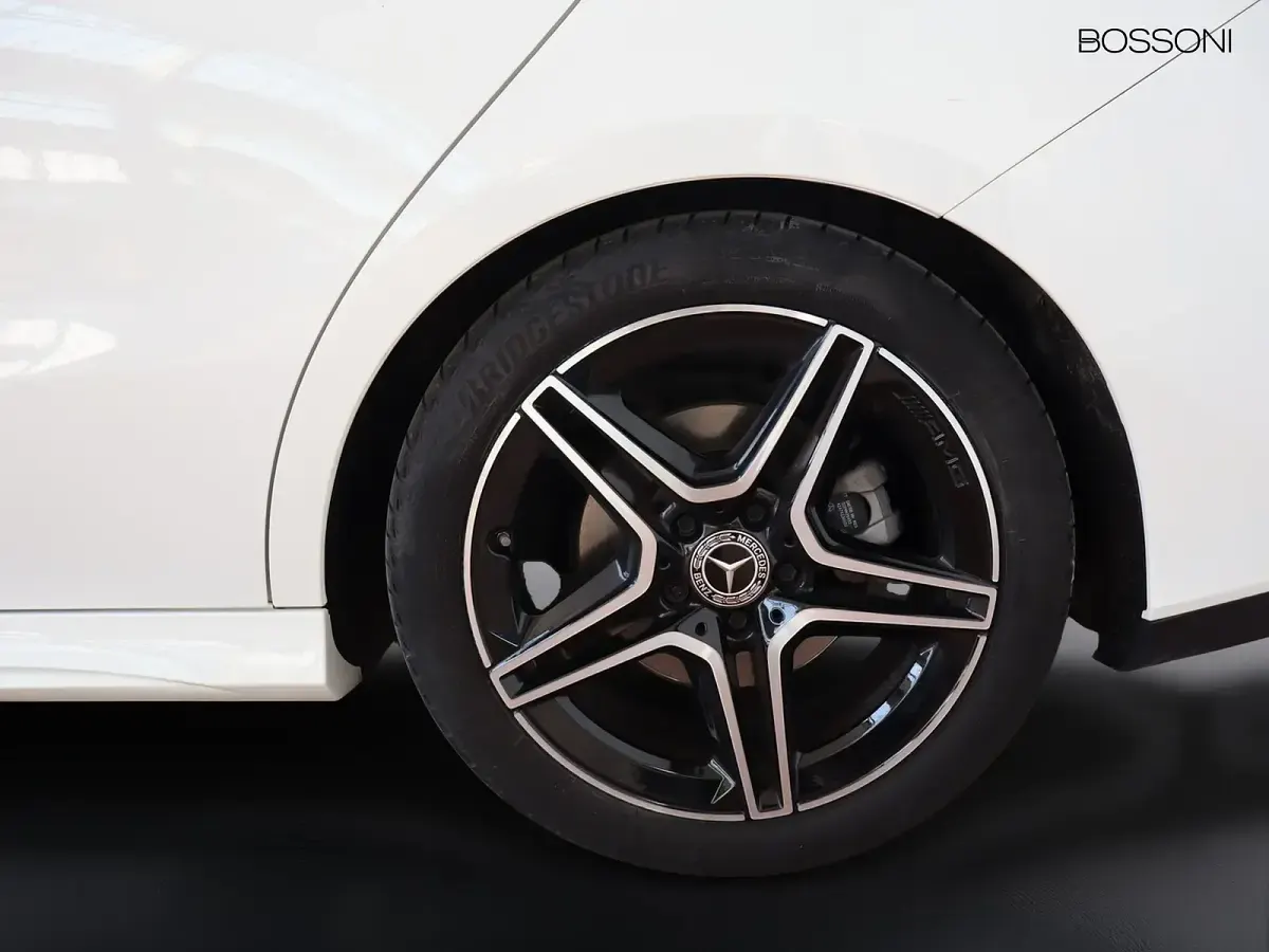 Usata Mercedes CLA180 Shooting Brake Premium 116 CV (85 kW) 2023 Bianco Station wagon