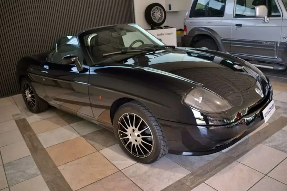 Usata Fiat Barchetta 131 CV (96 kW) 2002 Nero Cabrio