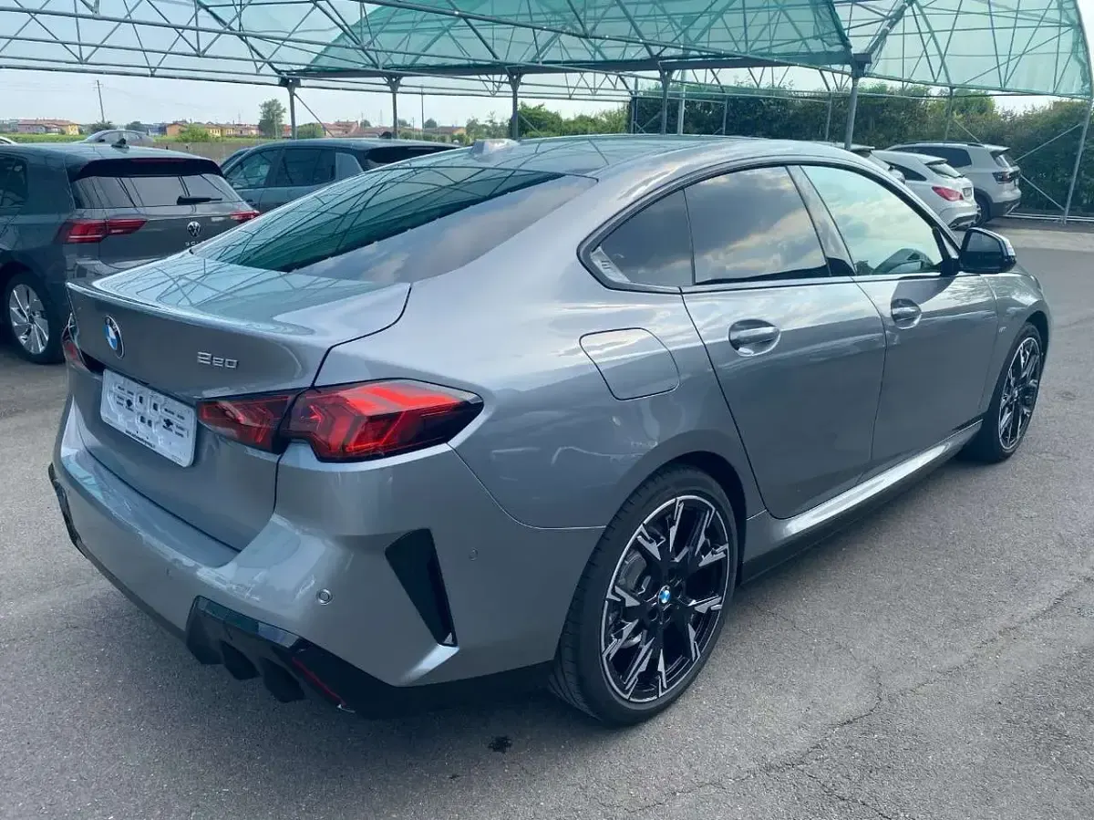 Usata BMW 220 M Sport 156 CV (114 kW) 2025 Grigio Coupé