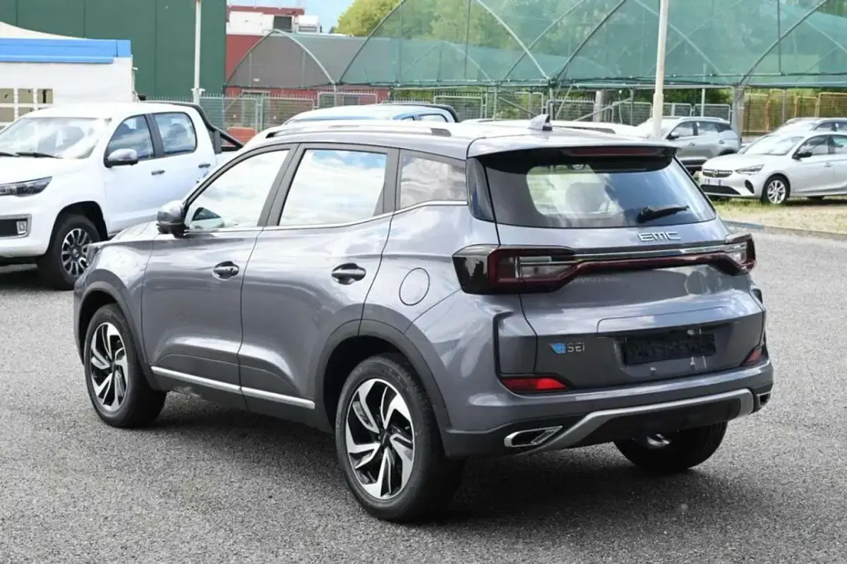 Nuova EMC SEI 113 CV (83 kW) 2026 Grigio SUV