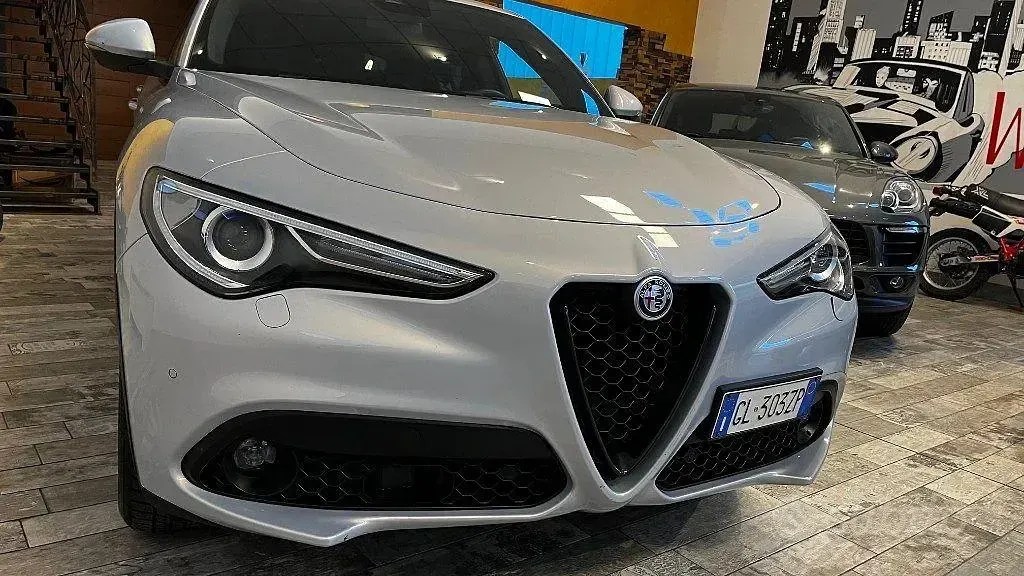 Usata Alfa Romeo Stelvio Super 190 CV (139 kW) 2022 Grigio SUV