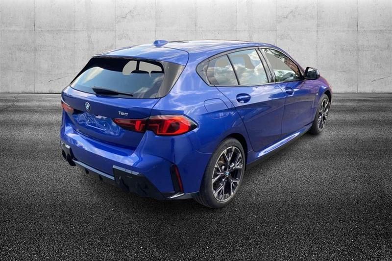 Usata BMW 120 M Sport 156 CV (114 kW) 2024 Blu/azzurro Utilitaria