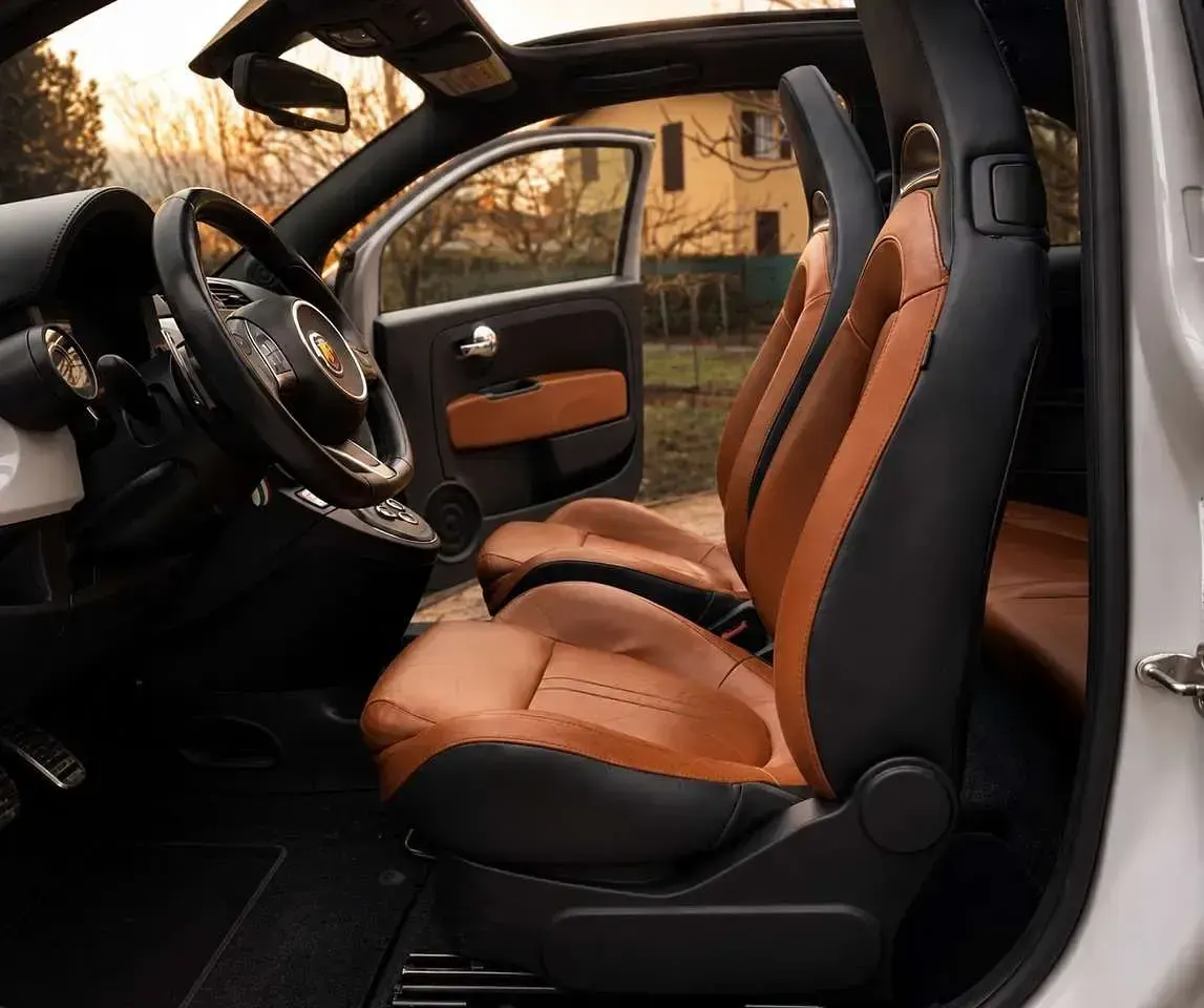 Usata Abarth 500C 140 CV (102 kW) 2010 Blu/azzurro Cabrio
