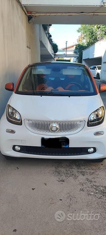 Usata 2014 Smart ForTwo Coupé Coupé | 8600 € (Buon prezzo) - Immagine 1/4