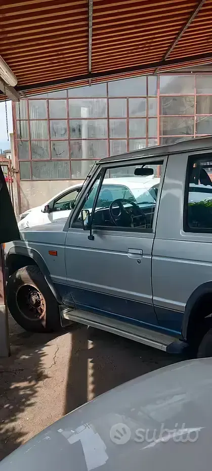 Usata Mitsubishi Pajero 95 CV (69 kW) 1990 Grigio SUV