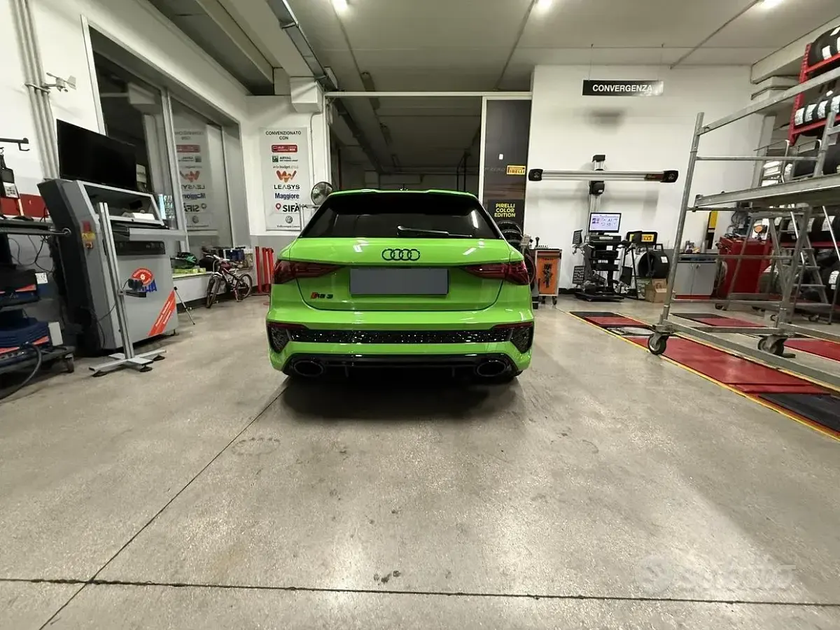 Usata Audi RS3 400 CV (294 kW) 2024 Verde Berlina