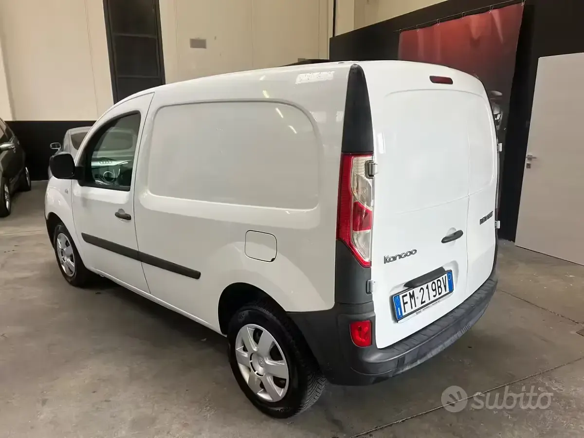 Usata Renault Kangoo 90 CV (66 kW) 2017 Bianco Monovolume