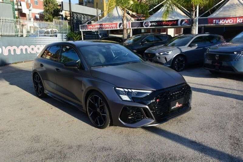 Usata Audi RS3 Ambiente 400 CV (294 kW) 2022 Blu Berlina