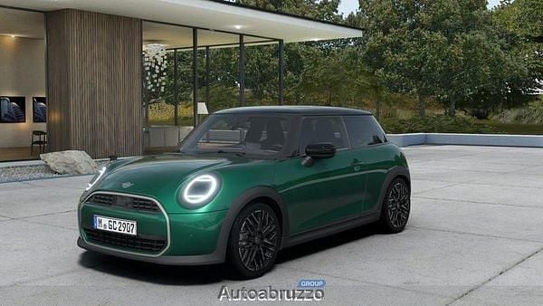 Nuova Mini Cooper Favoured 114 kW (156 CV) 2026 Utilitaria