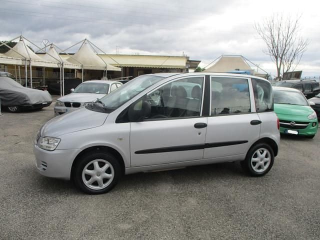 Usata Fiat Multipla Emotion 103 CV (75 kW) 2008 Grigio Monovolume