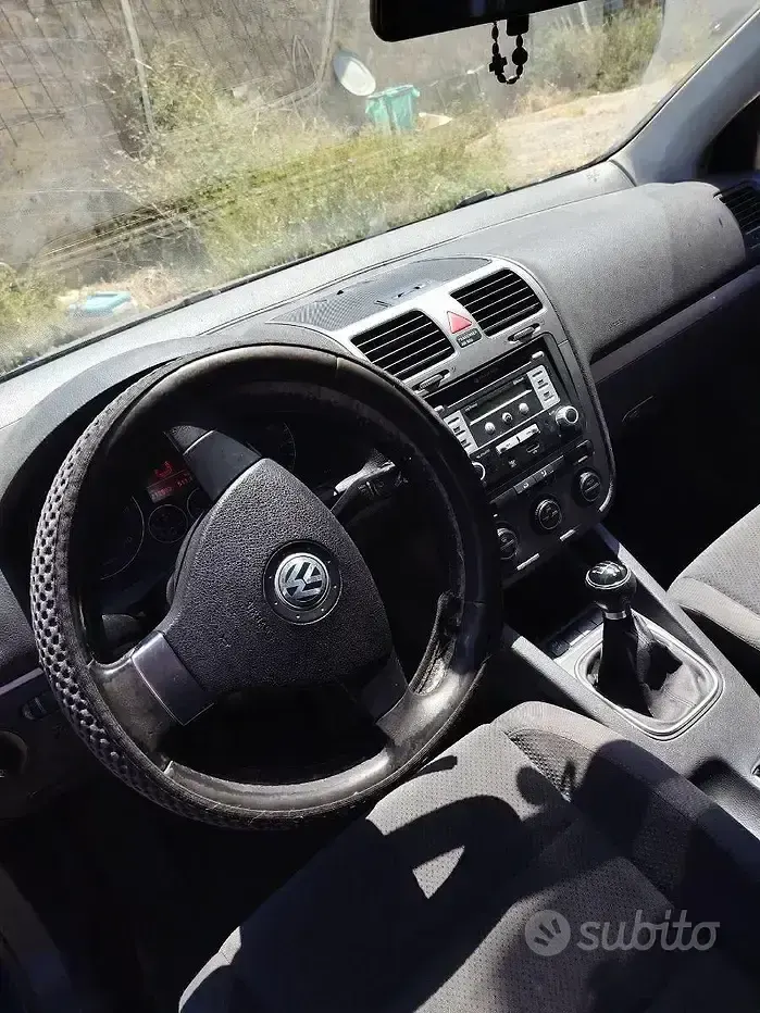 Usata VW Golf V 105 CV (77 kW) 2007 Bluazzurro Berlina