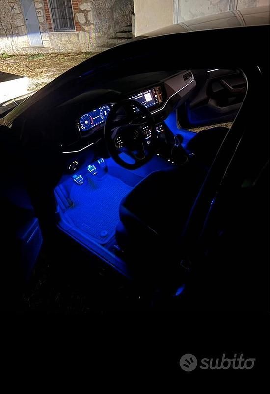 Usata VW Polo R-line 95 CV (69 kW) 2024 Nero Berlina