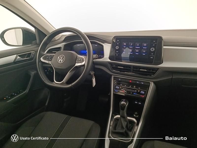 Usata VW T-Roc Life 150 CV (110 kW) 2024 Grigio SUV