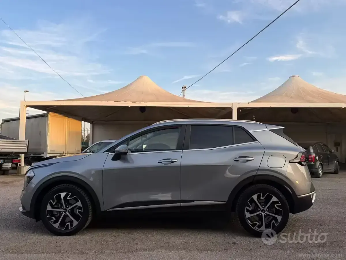 Usata Kia Sportage Style 136 CV (100 kW) 2023 Grigio SUV