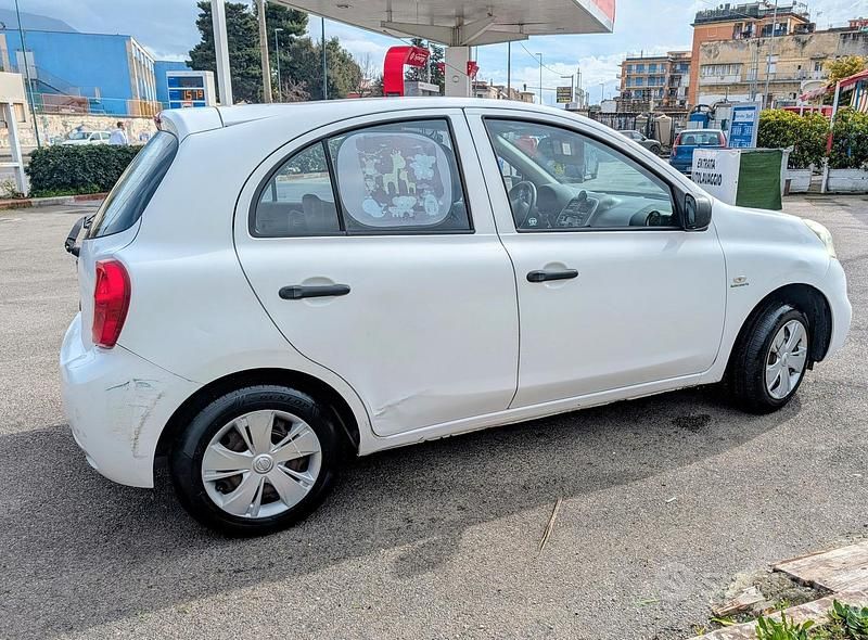 Usata Nissan Micra 80 CV (58 kW) 2016 Bianco Utilitaria