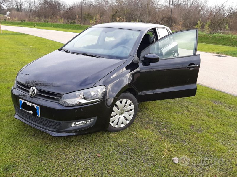 Usata VW Polo Comfortline 75 CV (55 kW) 2011 Nero Utilitaria