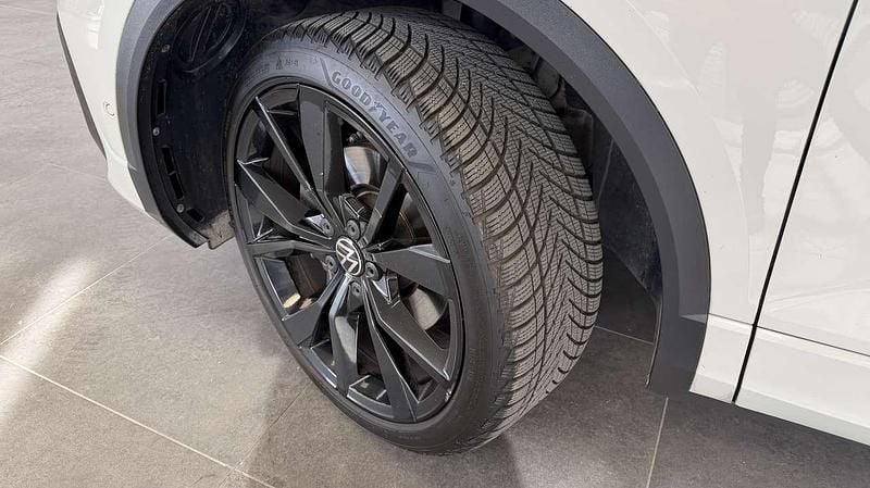 Usata VW T-Roc R-line 150 CV (110 kW) 2023 Beige SUV