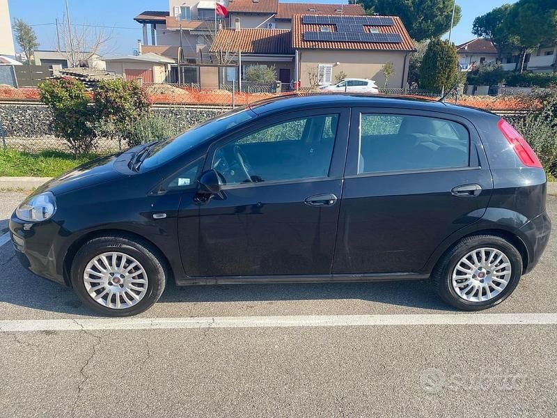 Usata Fiat Punto 2016 Nero Utilitaria