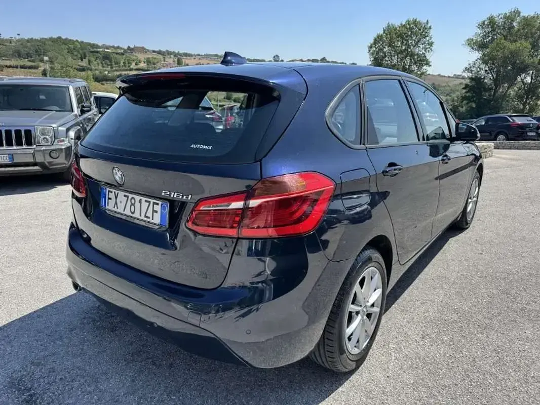 Usata BMW 216 Active Tourer 116 CV (85 kW) 2019 Blu/azzurro Monovolume