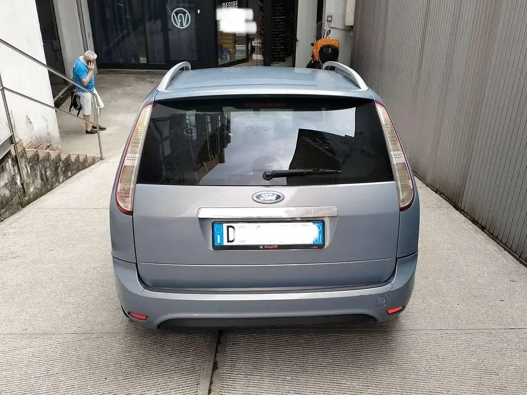 Usata Ford Focus Style 145 CV (106 kW) 2008 Station wagon