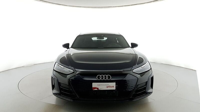 Usato 2022 Audi e-tron GT quattro El 476 CV (79.900 €)
