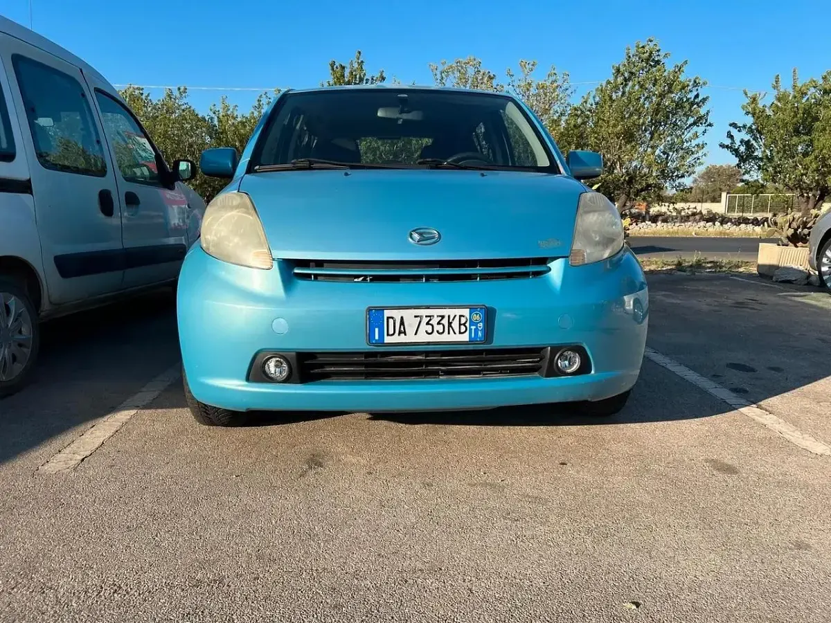 Usata Daihatsu Sirion 87 CV (63 kW) 2006 Blu Utilitaria