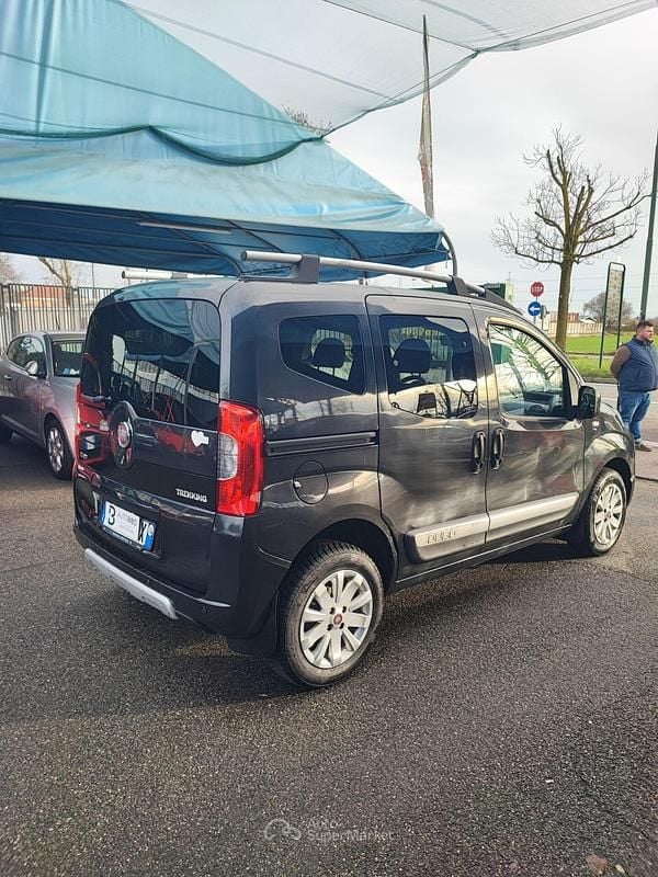 Usata Fiat Qubo Trekking 95 CV (69 kW) 2012 Nero Monovolume