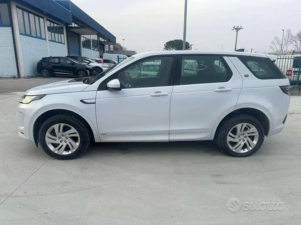 Usata Land Rover Discovery Sport R-Dynamic 239 CV (175 kW) 2020 Bianco SUV