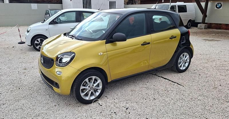 Oro Usata 2015 Smart ForFour Passion Utilitaria | 8900 € (Buon prezzo) - Immagine 1/4