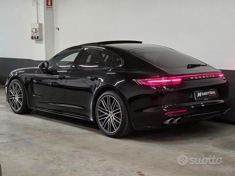 Usata Porsche Panamera 4S Diesel 422 CV (310 kW) 2017 Nero Utilitaria