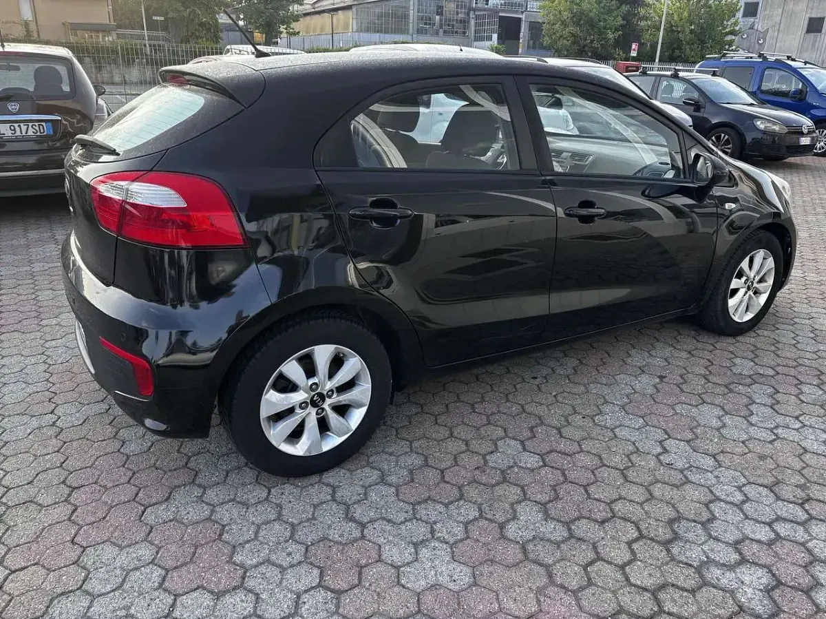 Usata Kia Rio City 83 CV (61 kW) 2016 Other Utilitaria