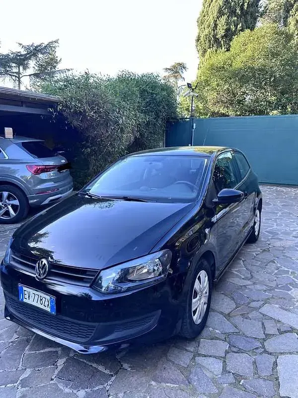Usata VW Polo Comfortline 75 CV (55 kW) 2014 Nero Berlina