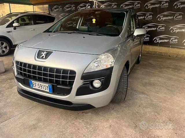 Usata Peugeot 3008 Business-Line 150 CV (110 kW) 2011 Grigio pastello SUV