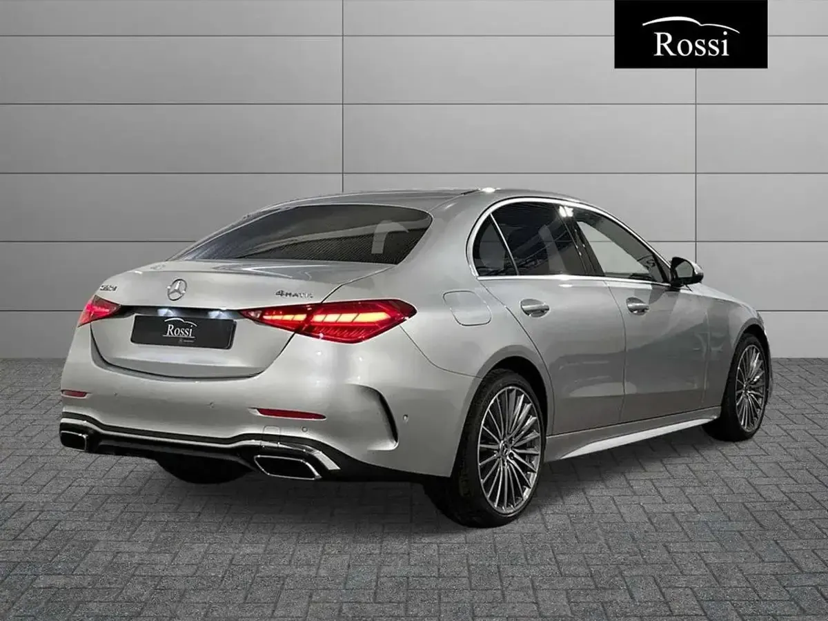 Nuova Mercedes C220 200 CV (147 kW) 2026 Argento hightech