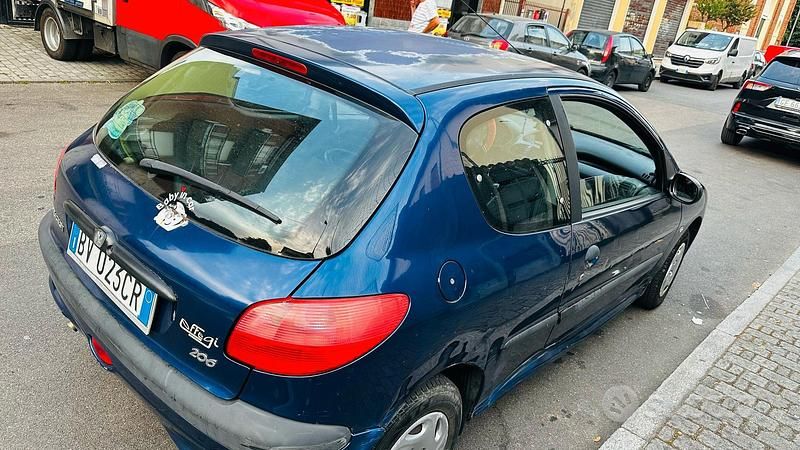 Usata Peugeot 206 2000 Blu Utilitaria