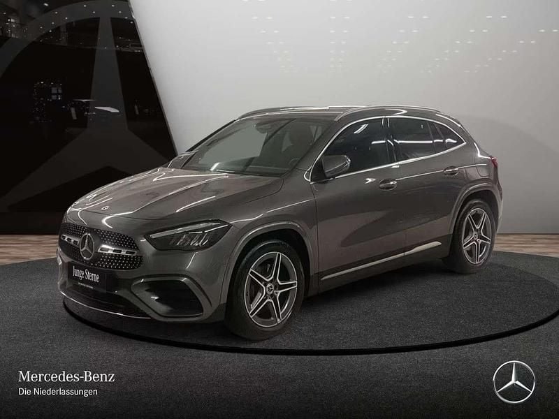 Grigio Usata 2023 Mercedes GLA200 AMG SUV | 36.990 € (Ottimo prezzo) - Immagine 1/4