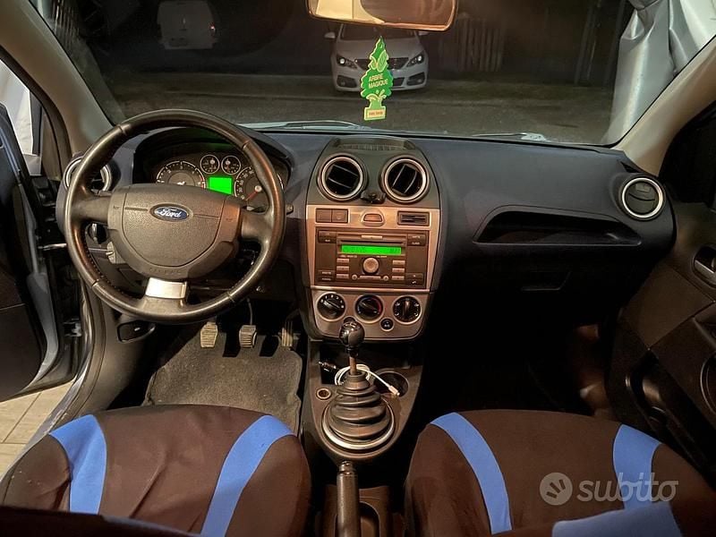 Gebraucht Ford Fiesta 68 PS (50 kW) 2007 Kleinwagen