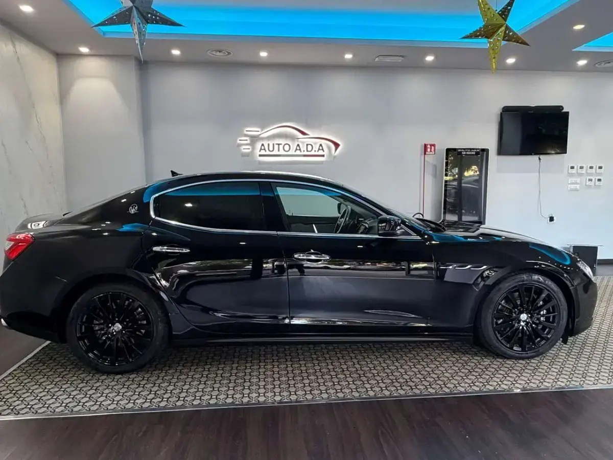 Usata Maserati Ghibli 250 CV (183 kW) 2015 Nero Berlina