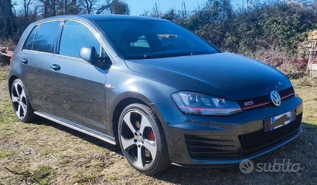 Usata VW Golf VII GTI 230 CV (169 kW) 2015 Grigio Berlina