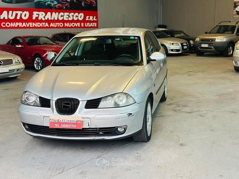 Usata Seat Ibiza Sport 101 CV (74 kW) 2003 Grigio Utilitaria