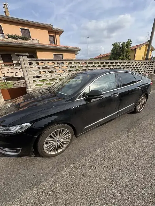Usata Ford Mondeo Titanium 140 CV (102 kW) 2018 Berlina