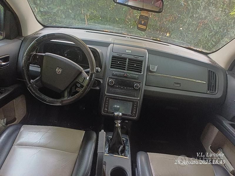 Usata Dodge Journey 140 CV (102 kW) 2009 Nero SUV
